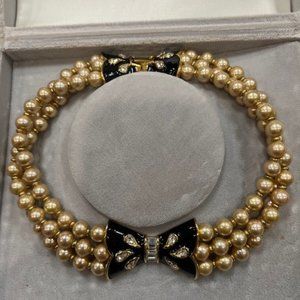 Nina Ricci Vintage triple layer Pearl choker